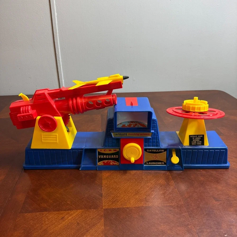 Vintage‎ 1960s REMCO ICBM Vanguard Satellite Launcher Toy w/ Box